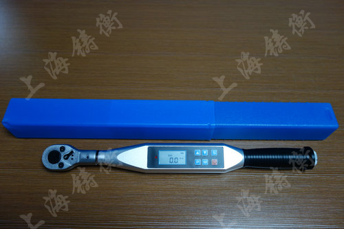 ���@Ť������